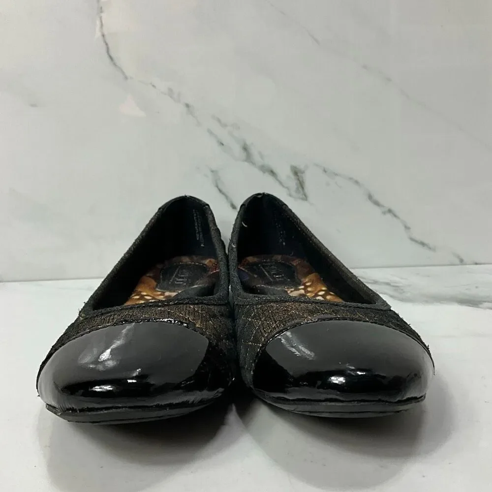 Born women’s metallic
